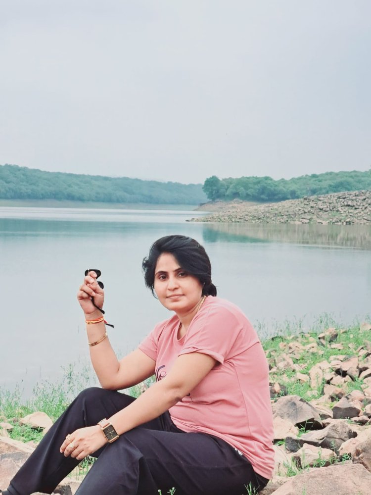 ऐसी सोच वाले पुरूषों से चिढ़ होती है....लेकिन वो यह भूल जाते हैं कि यही बात एक दिन उनकी बहन बेटी पर भी एक दिन जरूर आयेगी