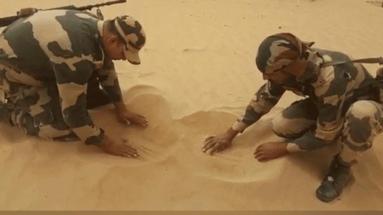 जैसलमेर में बॉर्डर पर 55 डिग्री के पार पहुंचा तापमान: गाड़ी के बोनट पर सिक गई रोटी, रेत से सिक गया पापड़ वहीं धूप में अंडे का बन गया ऑमलेट