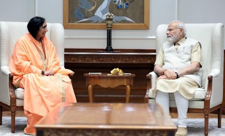 भारत ही नहीं बल्कि सारे विश्व में लोकप्रिय श्री नरेंद्रभाई मोदी* दीदी माँ साध्वी ऋतम्भरा