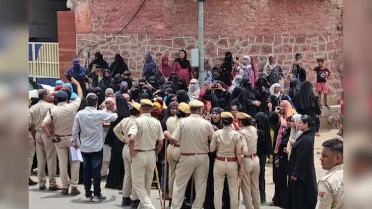 जयपुर: जोधपुर पांच घरों में दो ट्रॉली पत्थर बरामद, क्या पहले से थी हिंसा की प्लानिंग?