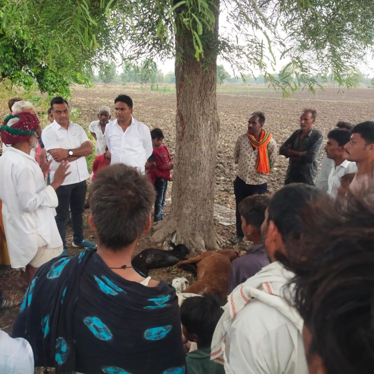 आकाशीय बिजली से आहत हुए घायलों से मिलने पहुचे विधायक आक्या, अधिकारियो को दिए आवश्यक निर्देश।