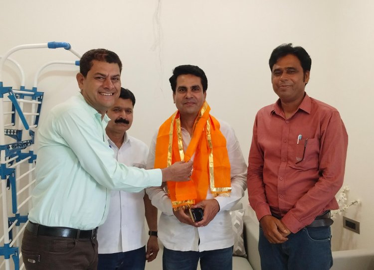 जिला फुटबाल संघ अध्यक्ष पूरण आंजना का मनाया जन्मदिन