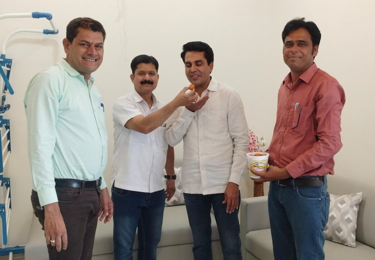 जिला फुटबाल संघ अध्यक्ष पूरण आंजना का मनाया जन्मदिन