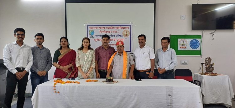 देसाई की 21 वर्ष की सेवा पर किया सम्मान अभिनन्दन