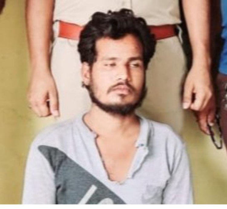 घरेलू विवाद में बेटे ने पिता की हत्या की:मां ने भावुक होकर वारदात छुपाई, भाई ने रिपोर्ट दर्ज कराई; पुलिस की पूछताछ जारी