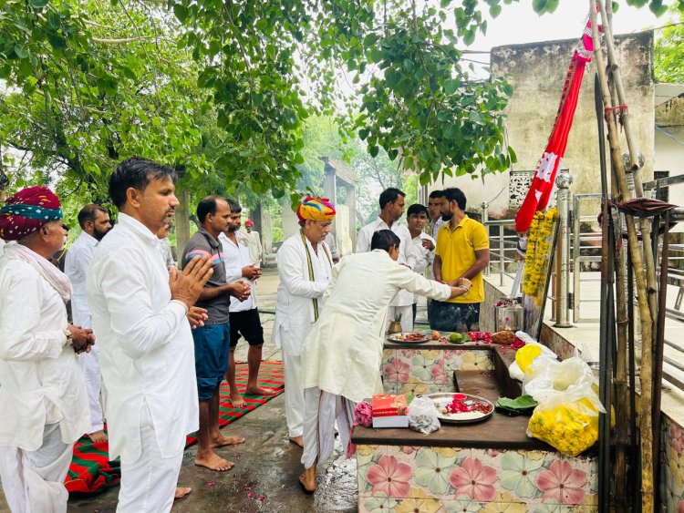 सुरसुरा तेजाजी की डाक निशान यात्रा को प्रधान ने किया रवाना