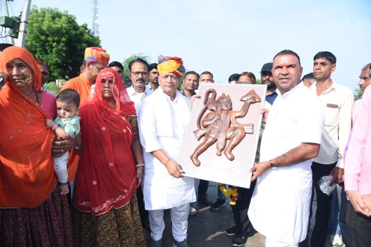 देवली उनियारा जनसेवक डॉ शिवजी चौधरी ने जिला मुख्यालय पर प्रदेश प्रभारी व प्रदेशाध्यक्ष का किया अभिन्नदन