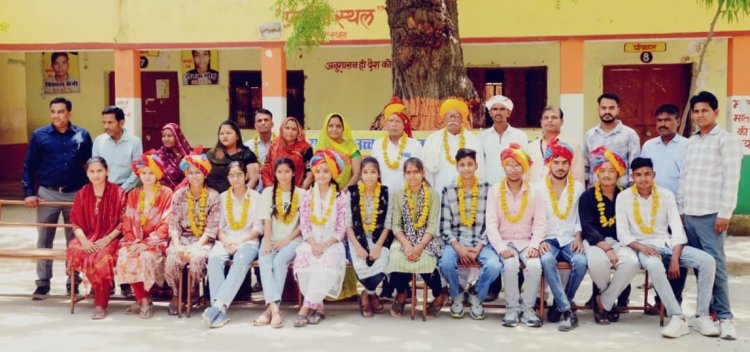 घाड में विज्ञान संकाय की छात्रा मिताली भाट ने 95 प्रतिशत बना कर टॉप किया