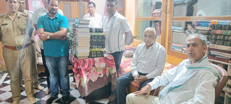 लूट के पीड़ित परिवार को दिलाया मदद व कार्रवाई का भरोसा